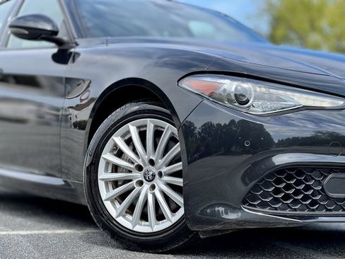 Used 2022 Alfa Romeo Giulia Sprint image 4