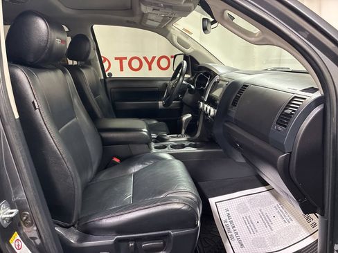 Used 2020 Toyota Sequoia TRD Pro AWD/4WD image 10