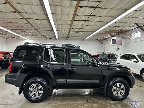 Used 2012 Nissan Xterra PRO-4X w/ Pro-4x Leather Pkg image 2