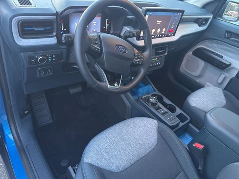 Used 2025 Ford Maverick XLT w/ XLT Luxury Package AWD/4WD image 23