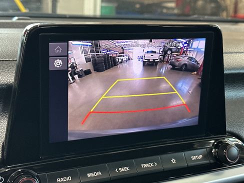 Used 2023 Kia Forte LXS w/ LXS Technology Package image 18