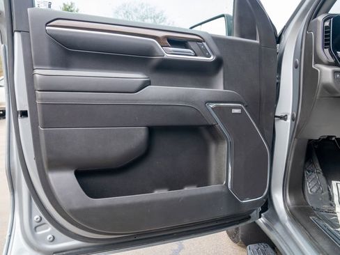 Used 2023 Chevrolet Silverado 1500 RST image 17