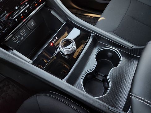 New 2025 Jeep Grand Cherokee Laredo X image 17