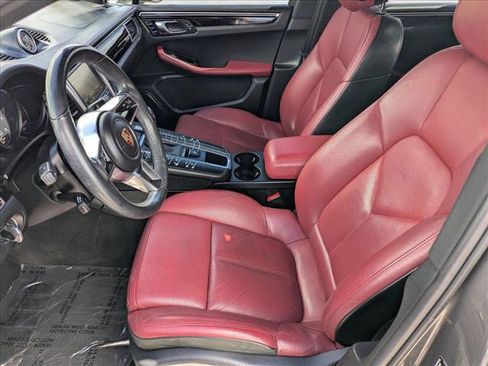 Used 2016 Porsche Macan S image 16