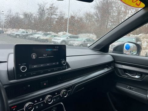 Used 2023 Honda CR-V Sport image 17