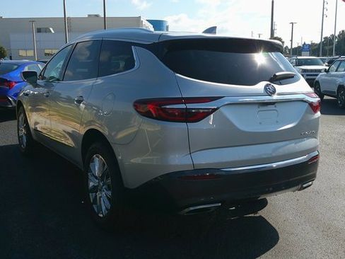 Used 2019 Buick Enclave Premium image 3