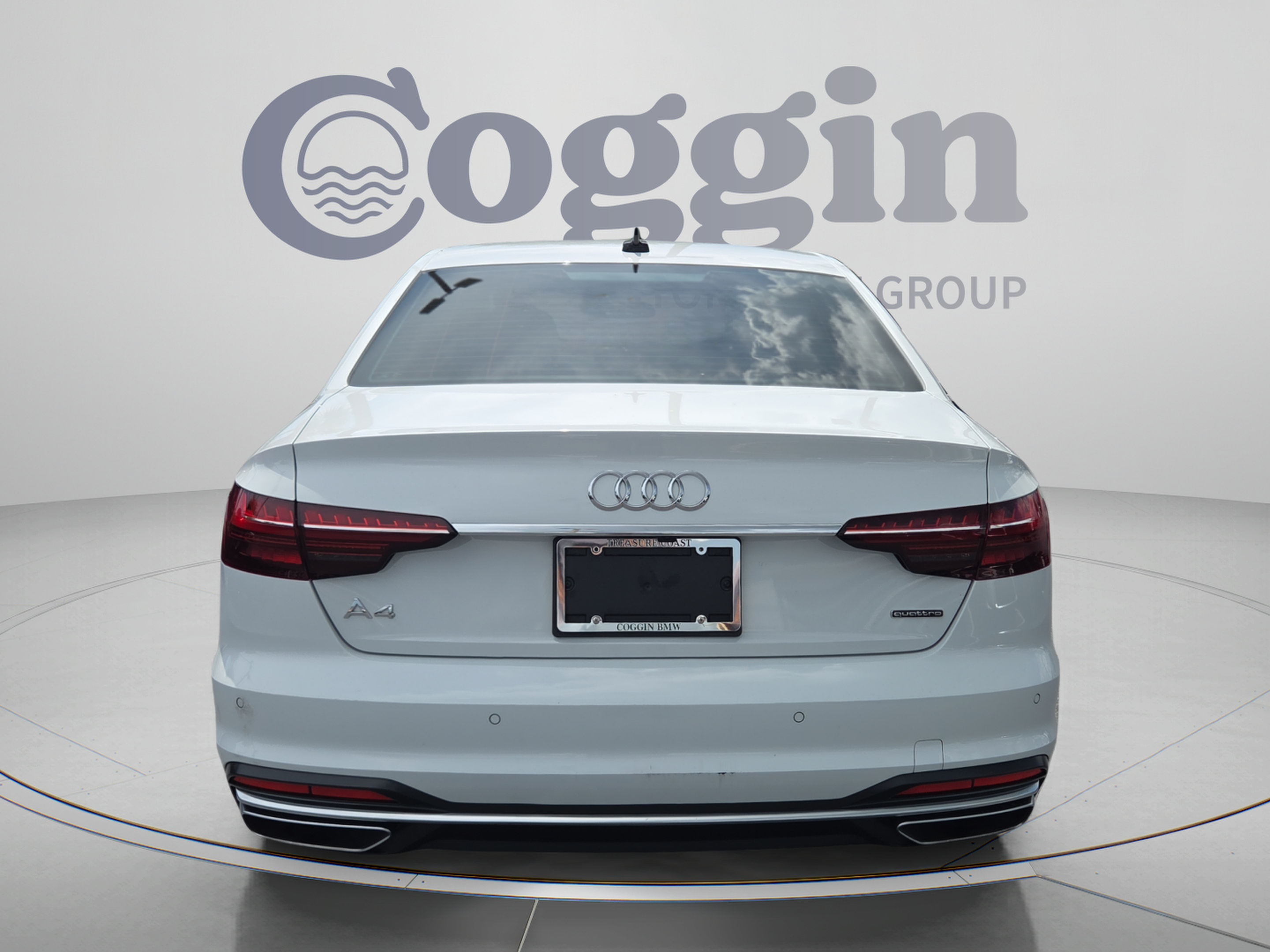 Used 2023 Audi A4 2.0T Premium w/ Convenience Package AWD/4WD image 4