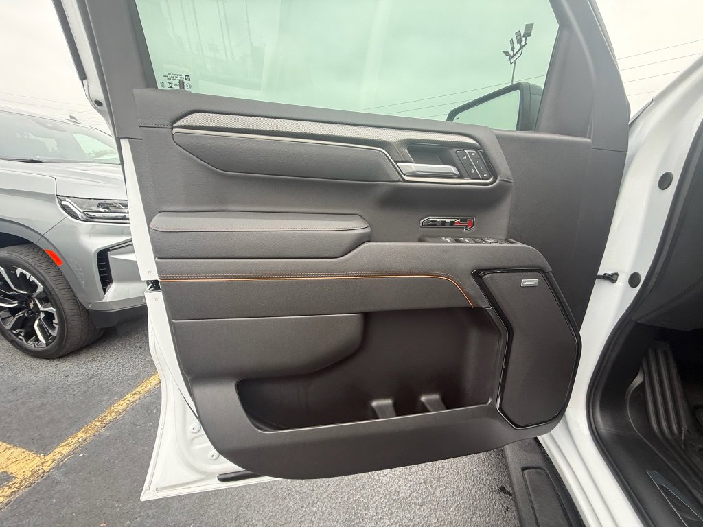 Used 2026 GMC Sierra 1500 AT4 w/ AT4 Premium Package AWD/4WD image 6