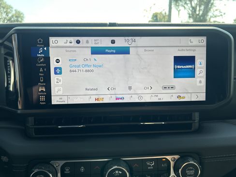 New 2025 Jeep Gladiator Sport image 23