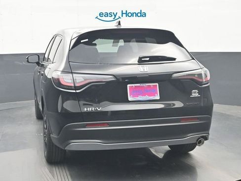 Used 2025 Honda HR-V Sport image 6
