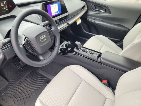 New 2026 Toyota Prius XLE FWD image 7