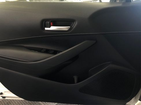 Used 2020 Toyota Corolla SE w/ Carpet Mat Package FWD image 16
