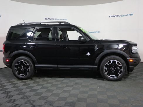 Used 2023 Ford Bronco Sport Outer Banks image 4