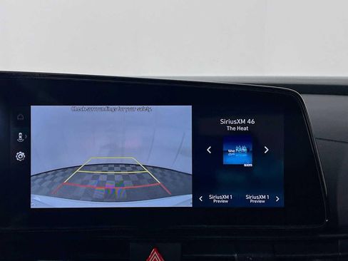 New 2025 Hyundai Elantra SEL image 11