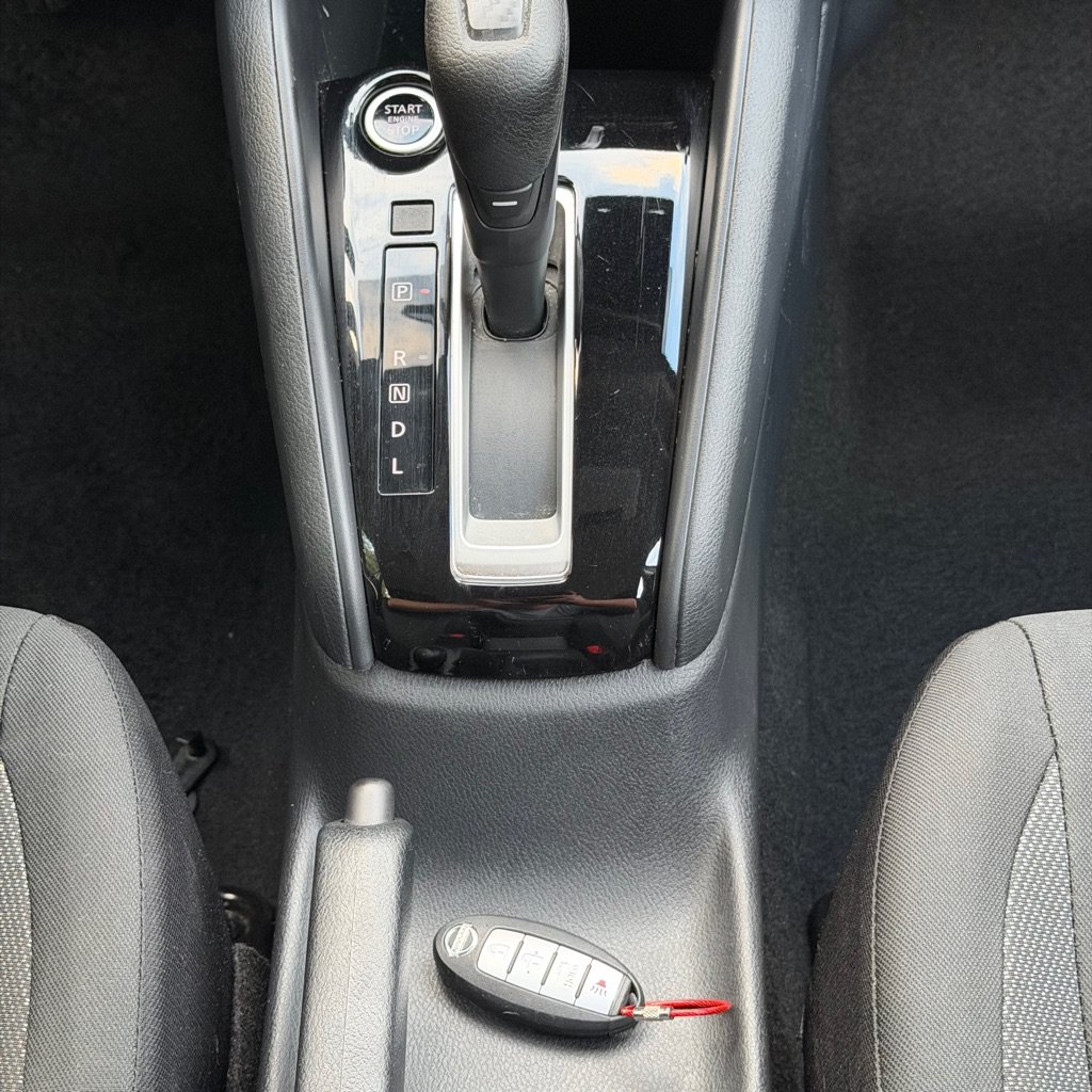 Used 2020 Nissan Versa S FWD image 30