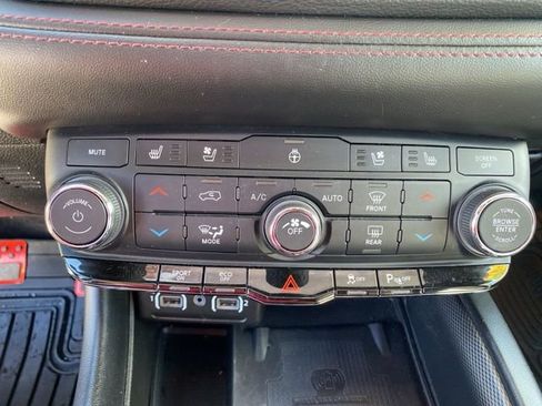 Used 2022 Dodge Durango R/T image 28