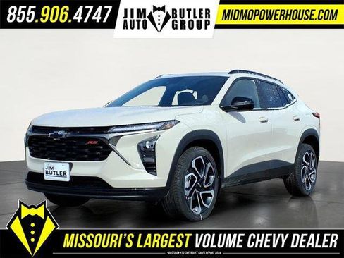 New 2026 Chevrolet Trax RS w/ Sunroof Package FWD image 1