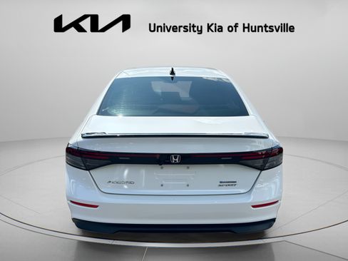 Used 2023 Honda Accord Sport image 7