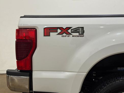 Used 2020 Ford F250 Lariat w/ Lariat Ultimate Package AWD/4WD image 73