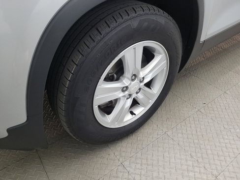 Used 2020 Chevrolet Trax LS w/ Tint and Cruise Package FWD image 31