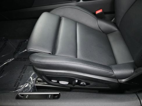 Used 2025 Porsche 911 Carrera image 20