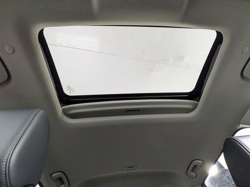 Used 2023 Honda CR-V EX-L image 6