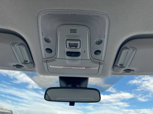 Used 2021 Toyota Prius LE FWD image 22