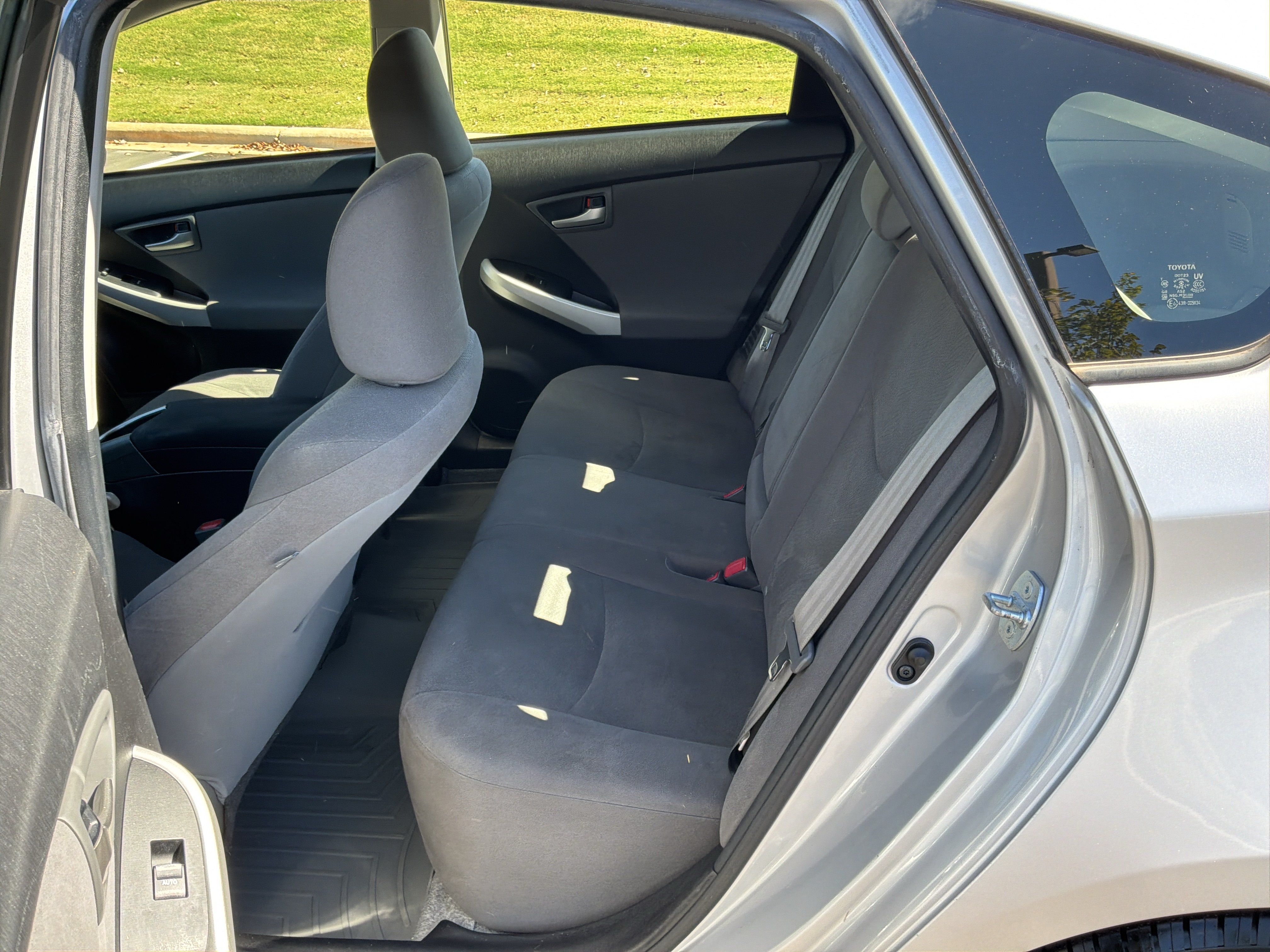Used 2015 Toyota Prius Two FWD image 29