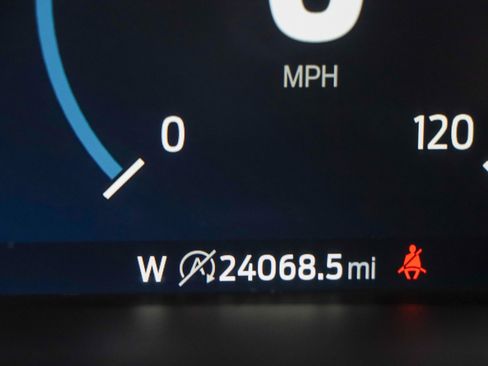 Used 2023 Ford F150 Lariat w/ Equipment Group 502A High image 17