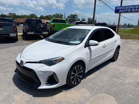 Used 2019 Toyota Corolla SE FWD image 2