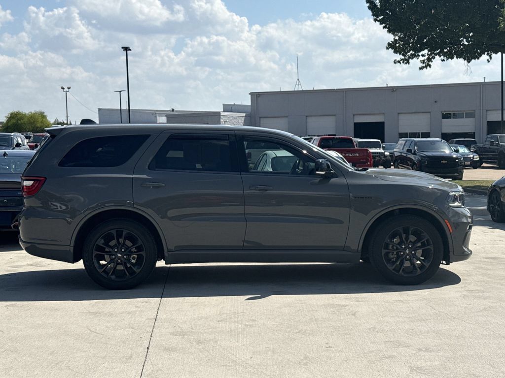 Used 2022 Dodge Durango R/T RWD image 3