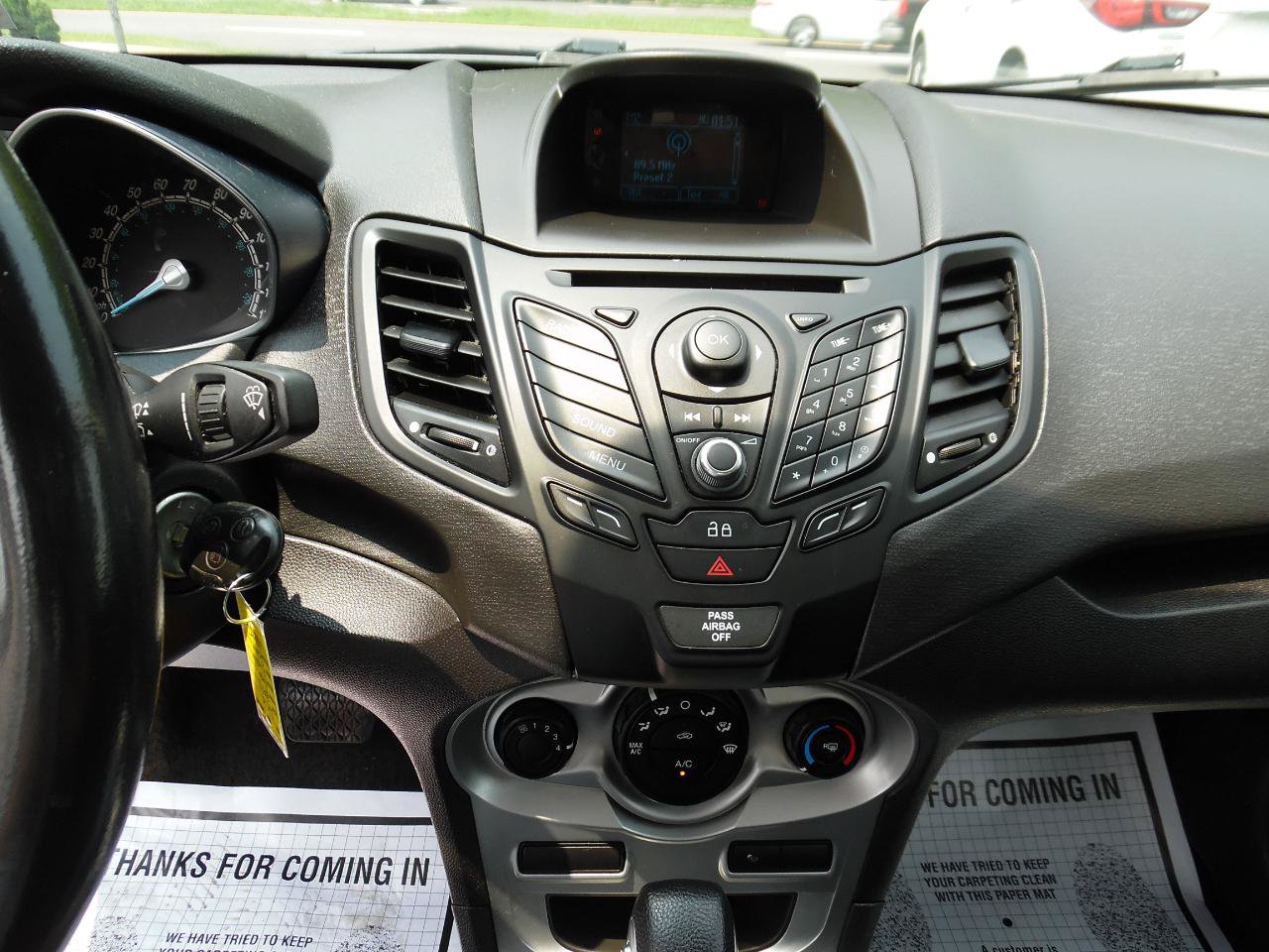 Used 2014 Ford Fiesta SE FWD image 15