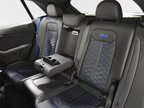 New 2026 Audi RS Q8 performance image 14