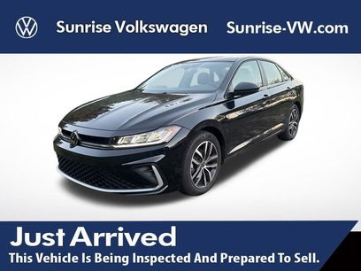 Used 2025 Volkswagen Jetta SE w/ Sunroof Package