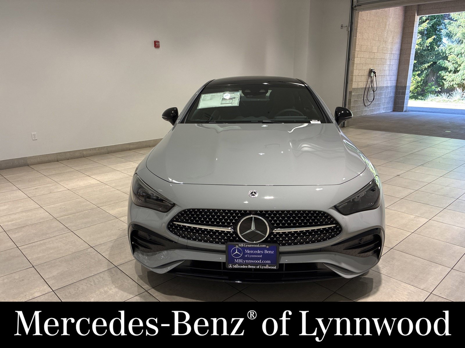 New 2026 Mercedes-Benz CLE 450 4MATIC Coupe image 3