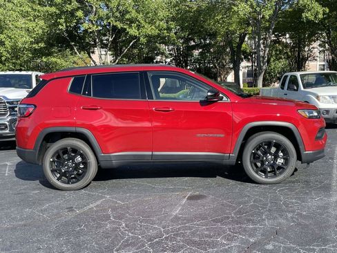 New 2026 Jeep Compass Latitude AWD/4WD image 10