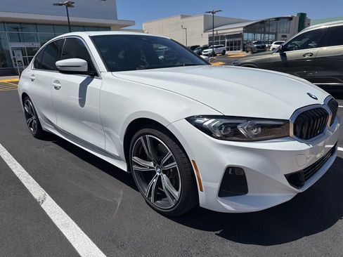 Used 2024 BMW 330i Sedan w/ Convenience Package RWD image 4
