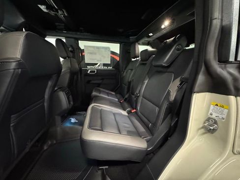 New 2025 Ford Bronco Outer Banks image 10