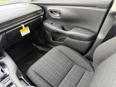 New 2026 Honda HR-V LX image 14