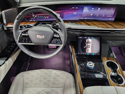 Used 2025 Cadillac Escalade ESV Sport Platinum image 52