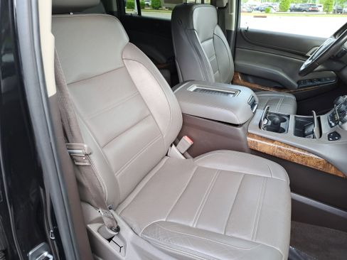 Used 2015 GMC Yukon XL Denali w/ Premium Package image 10