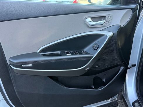 Used 2017 Hyundai Santa Fe Limited FWD image 20