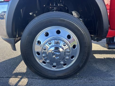 Used 2020 RAM 5500 Tradesman w/ Chrome Appearance Group AWD/4WD image 23