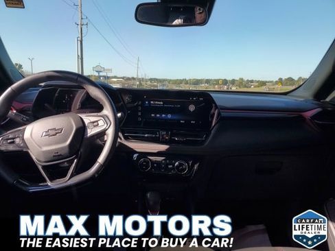 Used 2024 Chevrolet TrailBlazer RS w/ Convenience Package image 14