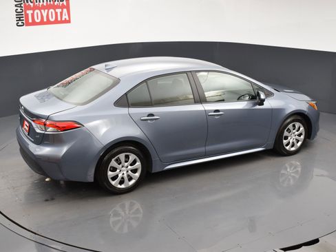 Used 2025 Toyota Corolla LE image 19
