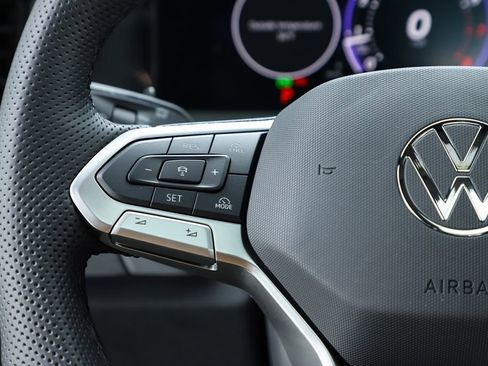 New 2026 Volkswagen Tiguan SE R-Line image 60