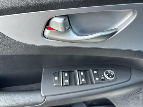 Used 2022 Kia Forte Sedan image 13