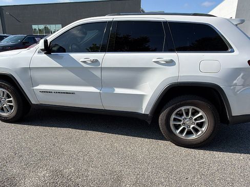 Used 2020 Jeep Grand Cherokee Laredo RWD image 11