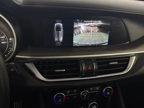 Used 2023 Alfa Romeo Stelvio Ti AWD/4WD image 20