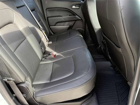 Used 2016 GMC Canyon SLT image 16